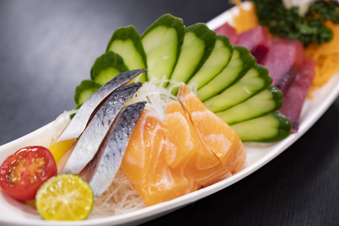 Ryby i warzywa są zdrowymi składnikami diety niskowęglowodanowej keto